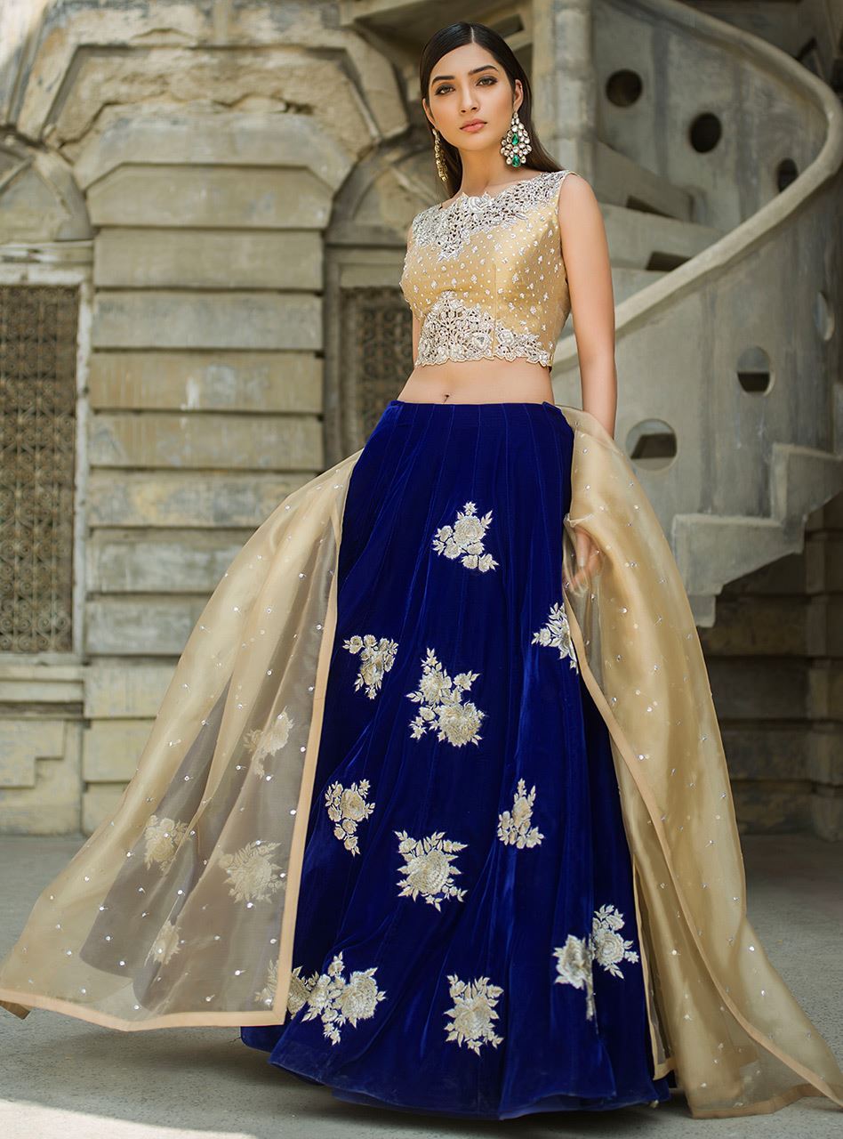 Zainab Chottani | Semi Formals | VELVET CRUSH