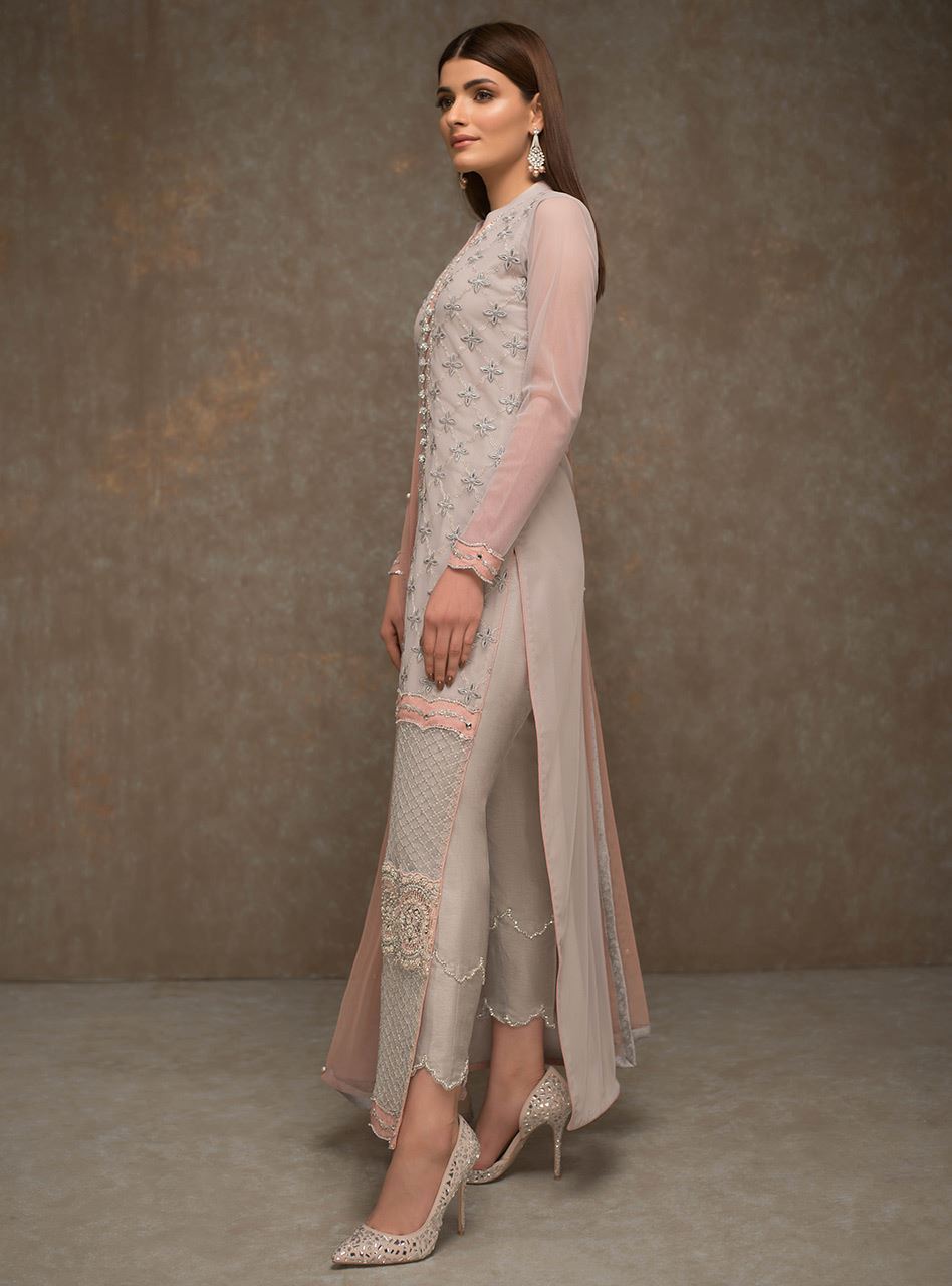 Zainab Chottani | Semi Formals | MOONLIT ROSE