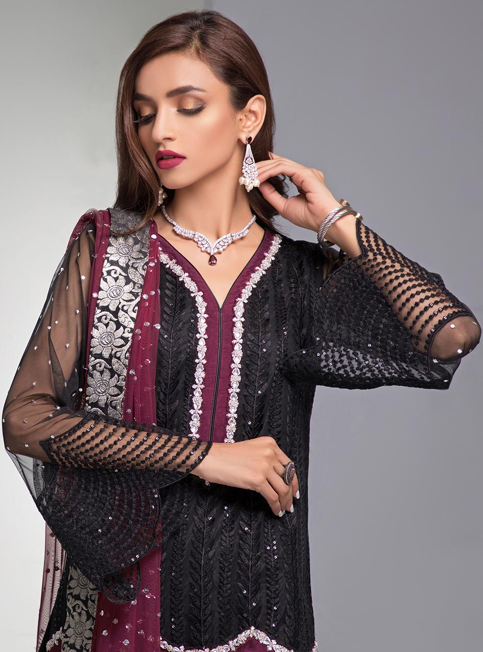Zainab Chottani | Semi Formals | BLACK MAHOGANY