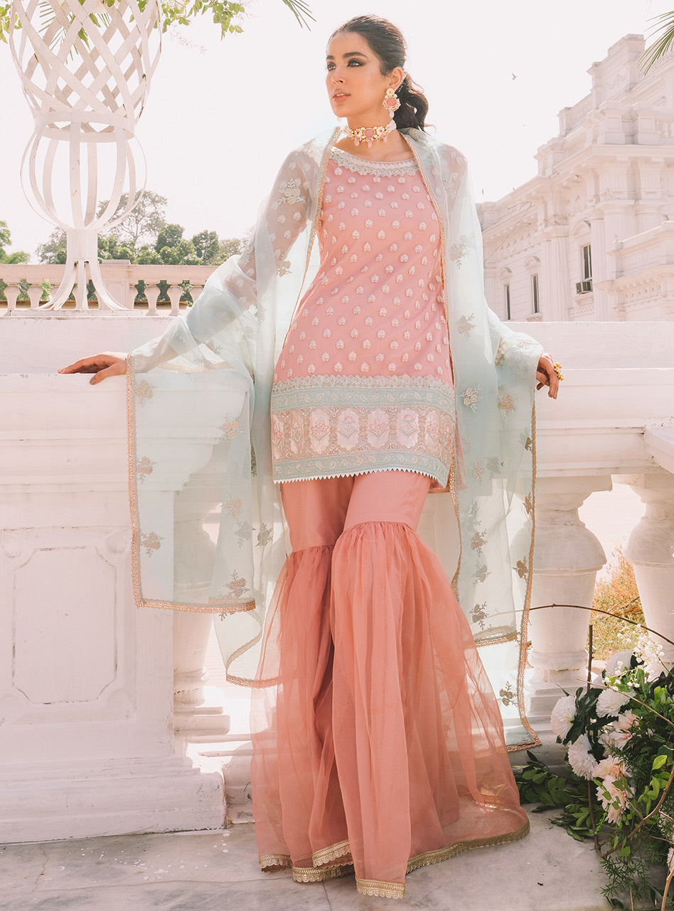 Zainab Chottani | Semi Formals | BLUSHING QUARTZ