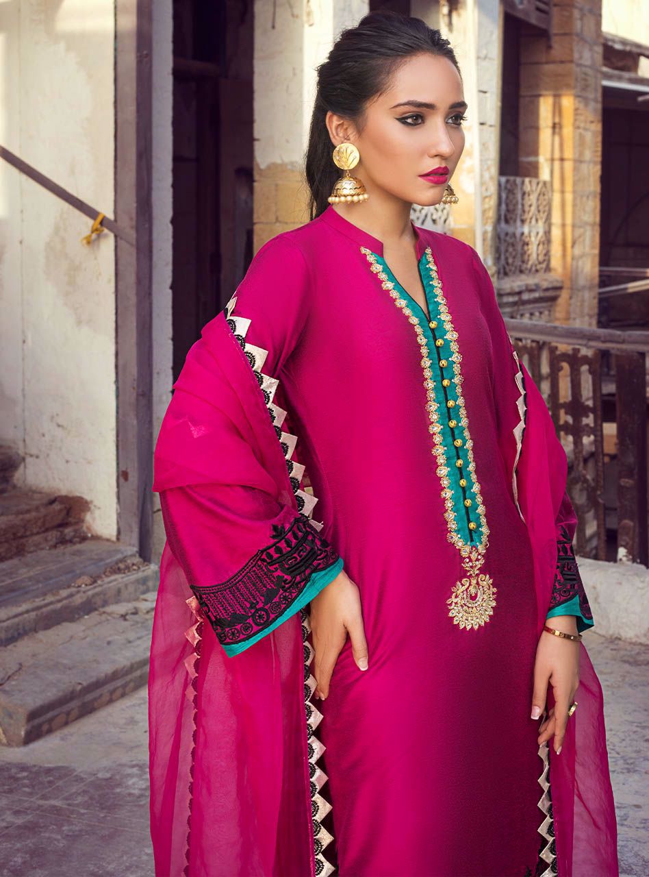 Zainab Chottani | Casual Pret | FANTASY IN FUSCHIA