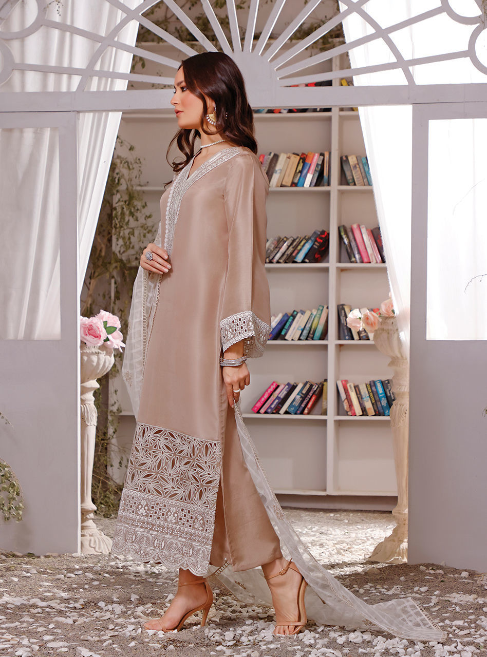 Zainab Chottani | Luxury Pret | NOSTALGIC BEIGE