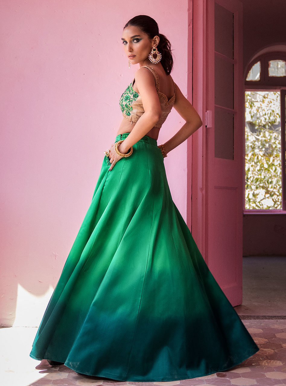 Zainab Chottani | Semi Formals | SIFOUNA - D 25