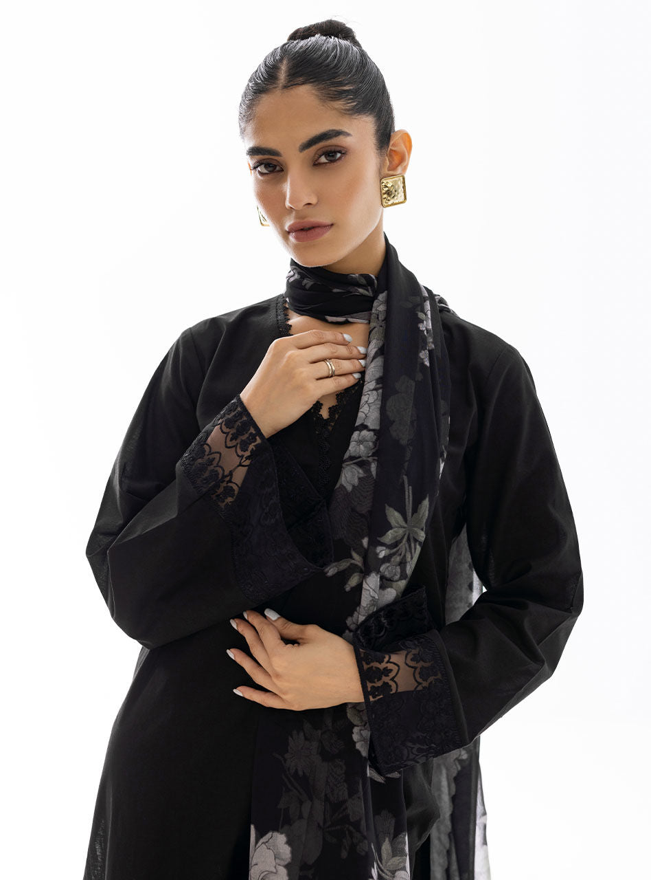 Zainab Chottani | Casual Pret | BLACK GLAZE