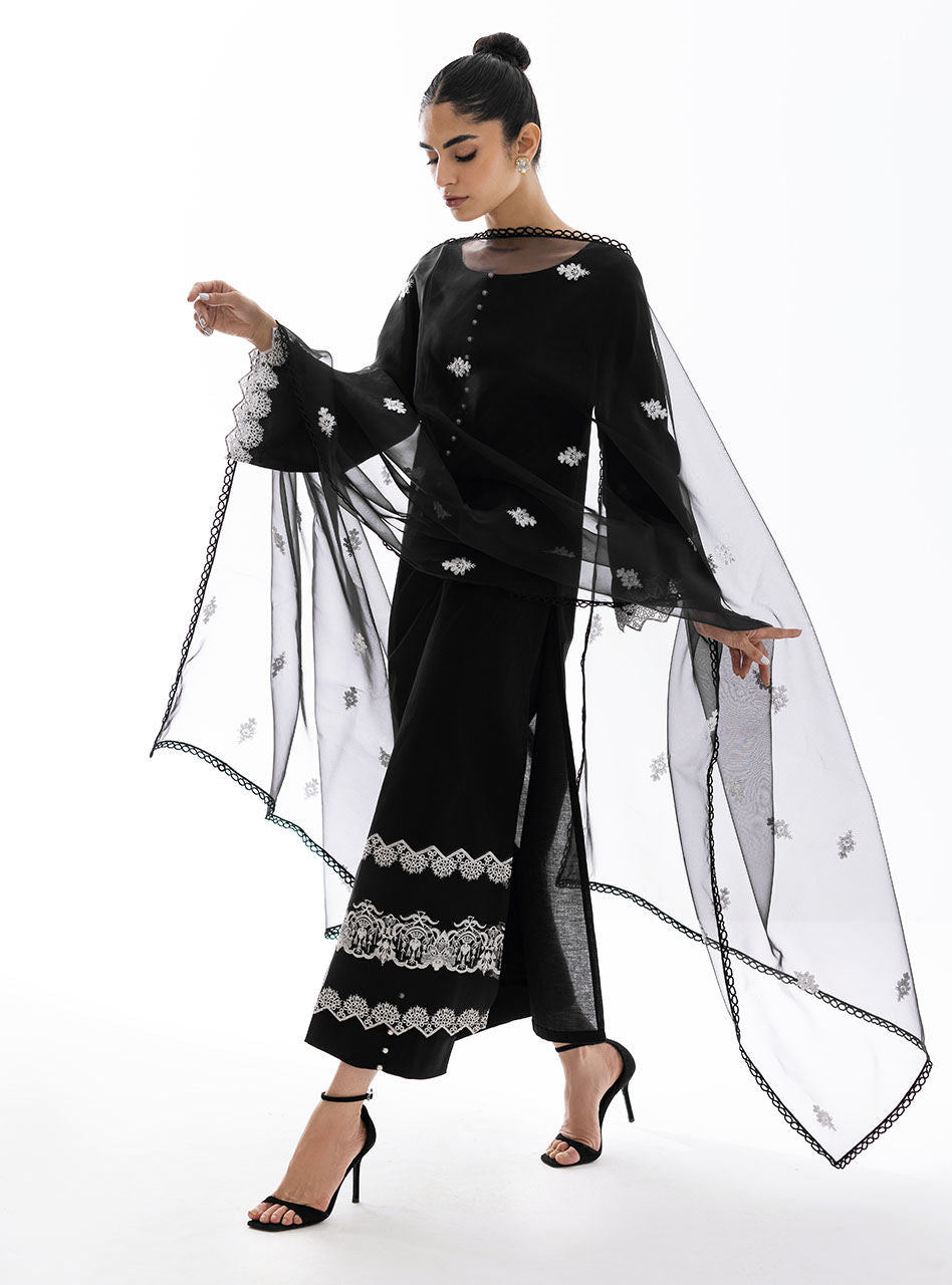 Zainab Chottani | Casual Pret | DARK SYMPHONY