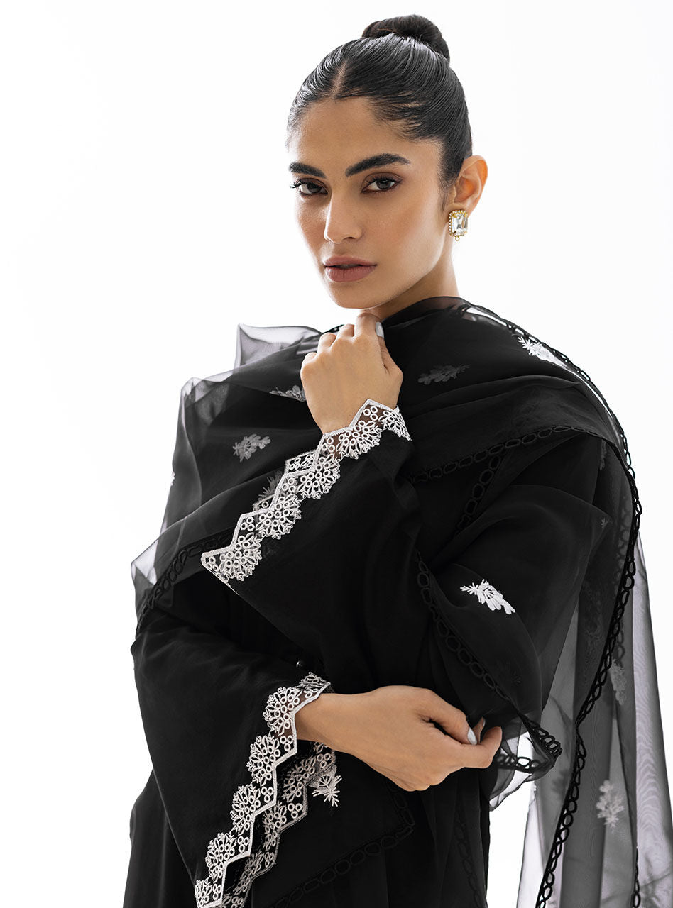 Zainab Chottani | Casual Pret | DARK SYMPHONY