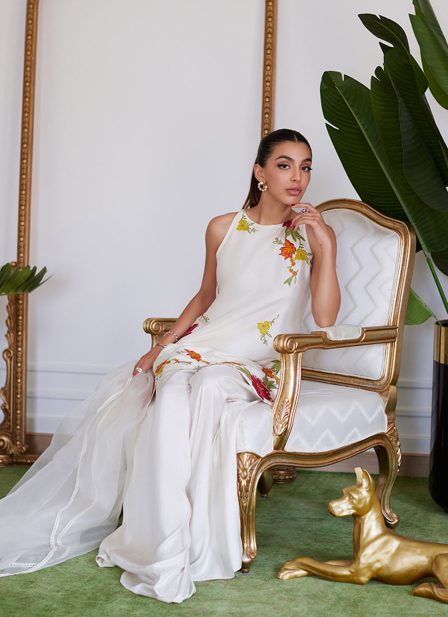 Farah Talib Aziz | Luna Eid Collection 24 | JULIET IVORY