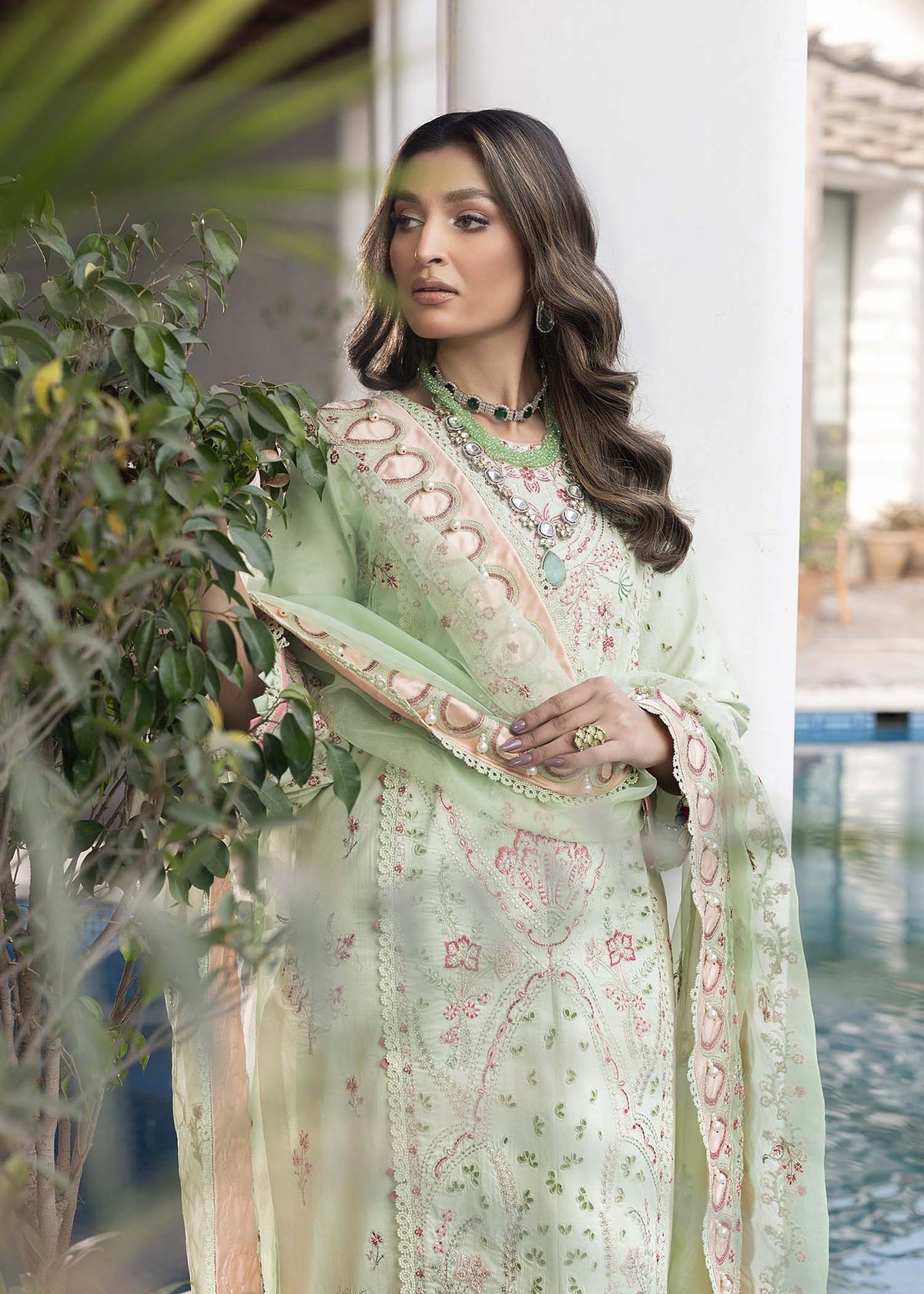 Shurooq | Luxury Lawn 25 | Amazon