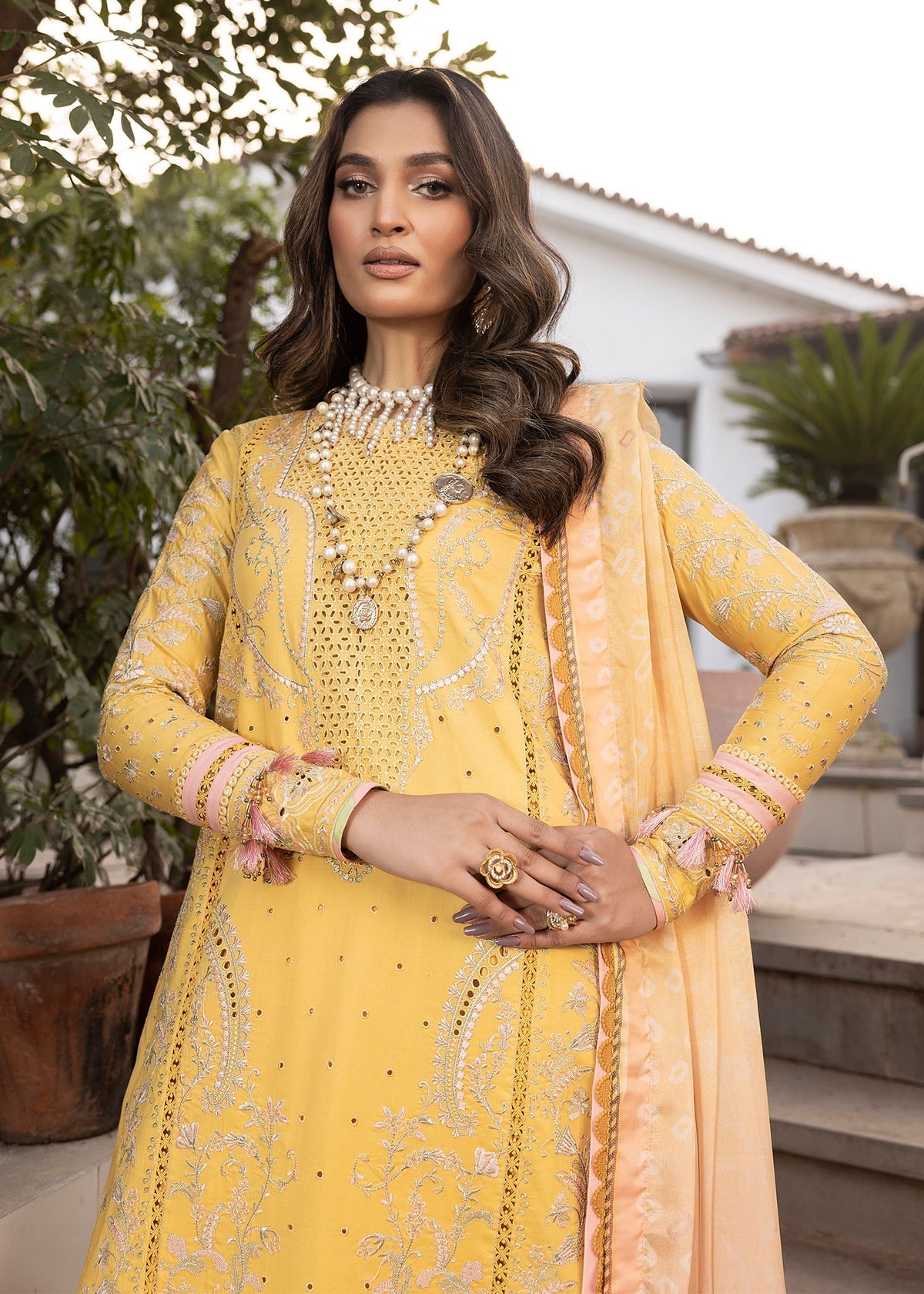 Shurooq | Luxury Lawn 25 | Abigail