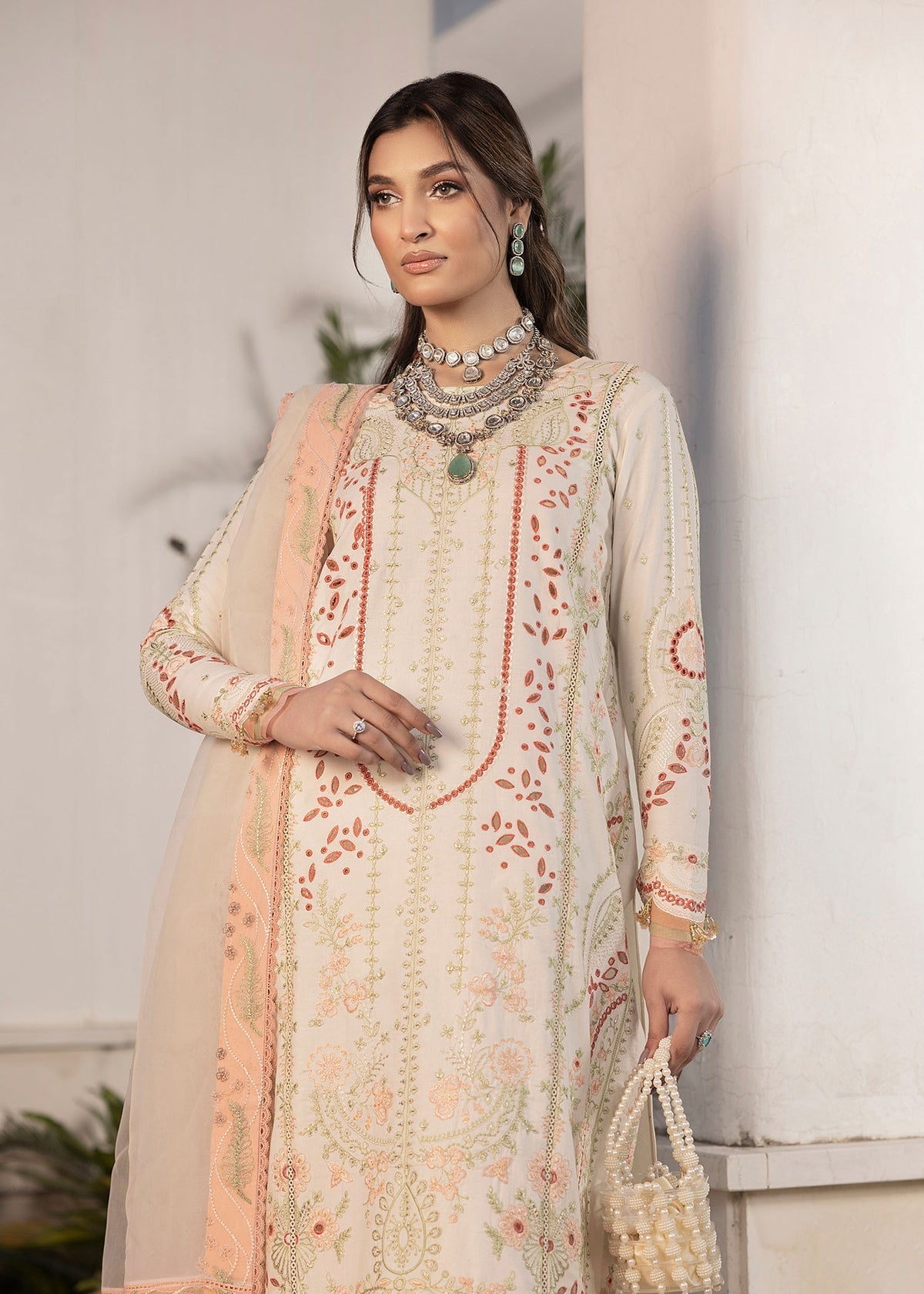Shurooq | Luxury Lawn 25 | Nora