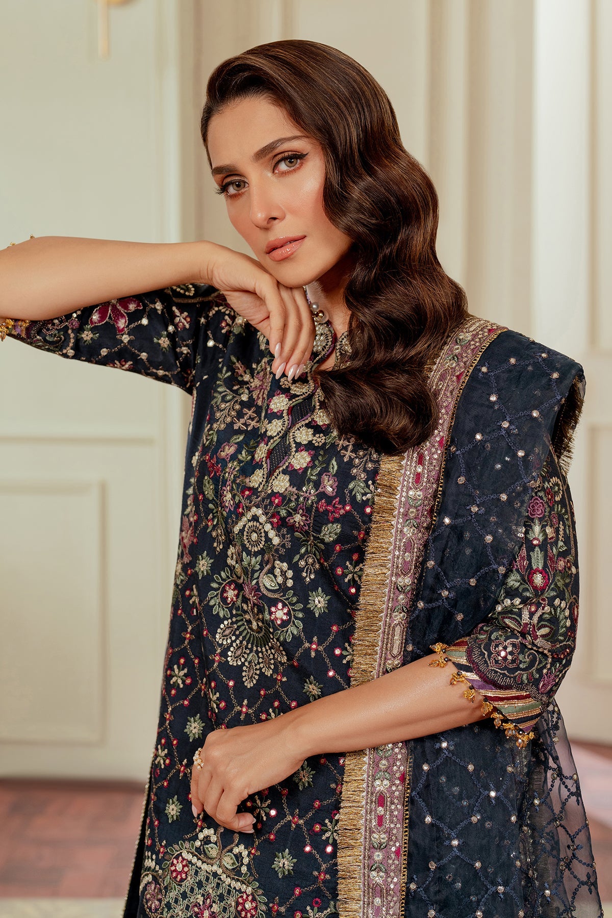 BAROQUE__EMBROIDERED SILK CH13-07 STITCHED