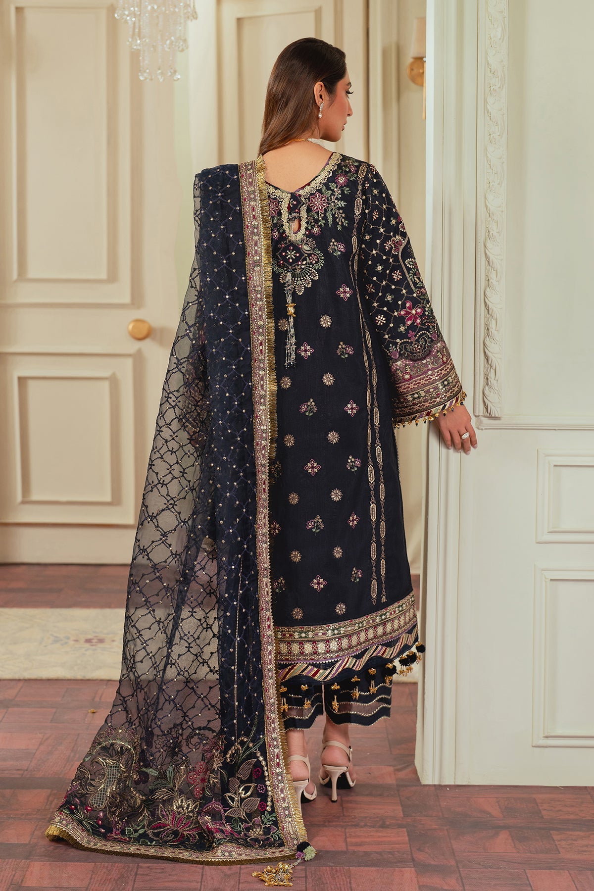 BAROQUE__EMBROIDERED SILK CH13-07 STITCHED