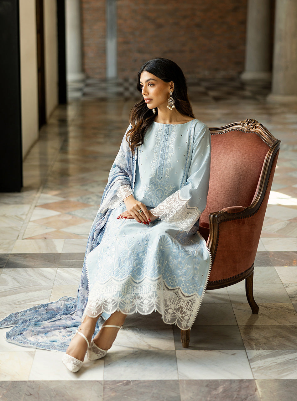 Zainab Chottani | Chikankari 25 | Liyah - 7B