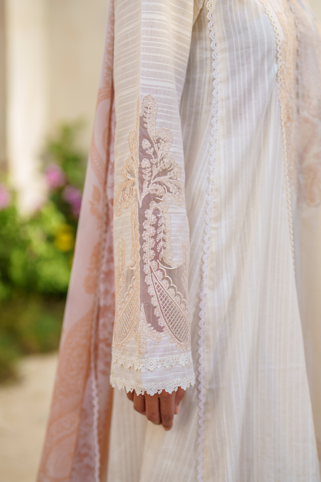 Iznik | Festive lawn 24 | SFL-03