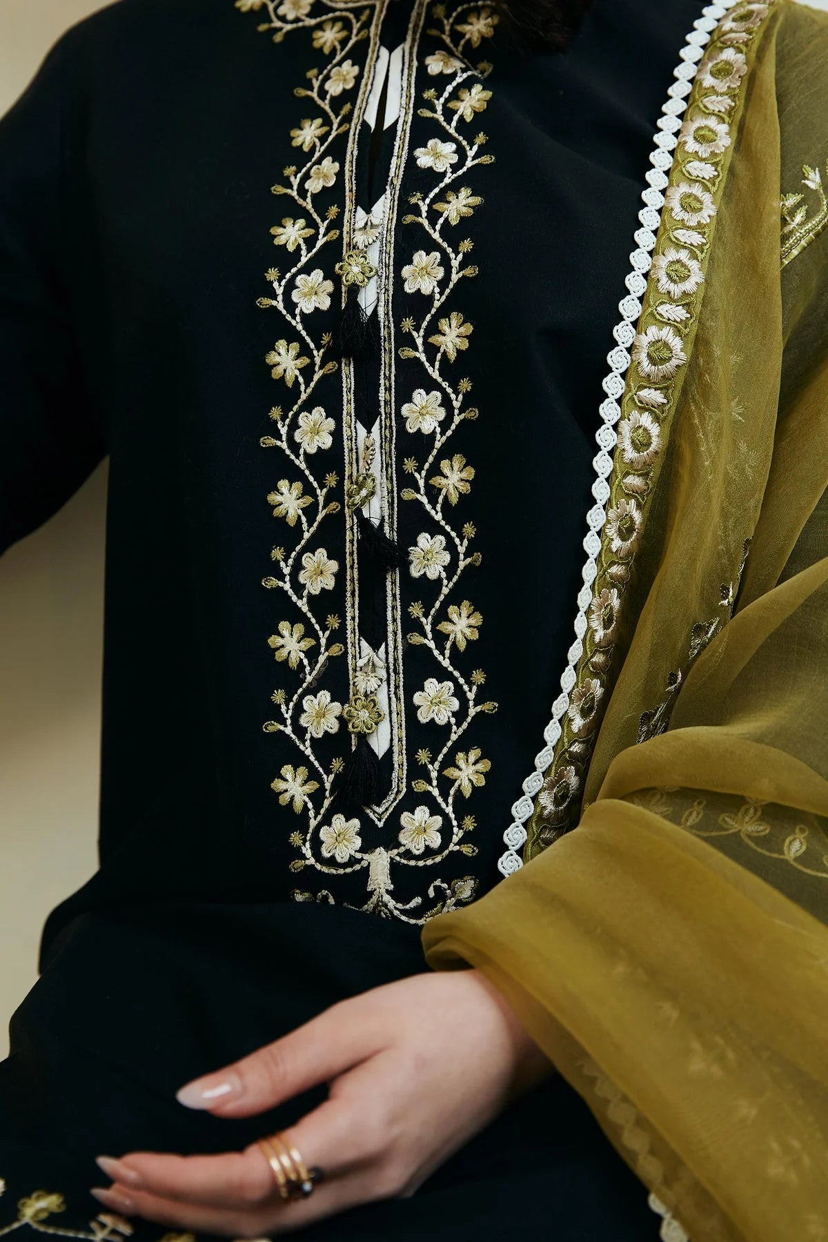 Zara Shahjahan | Coco Lawn 24 | ARZOO-1B