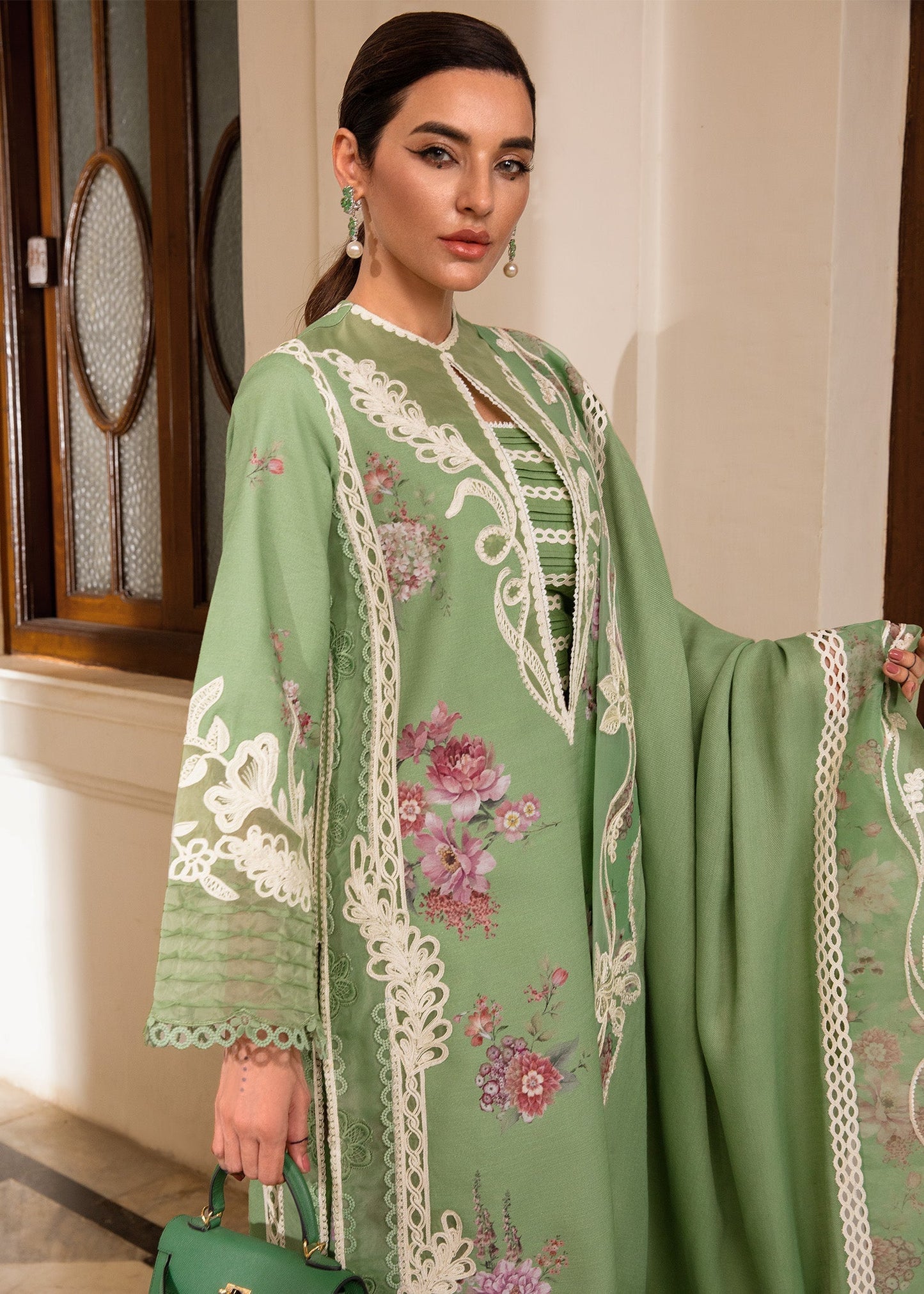 Crimson | Aaleen Winter 24 | Gulbaan