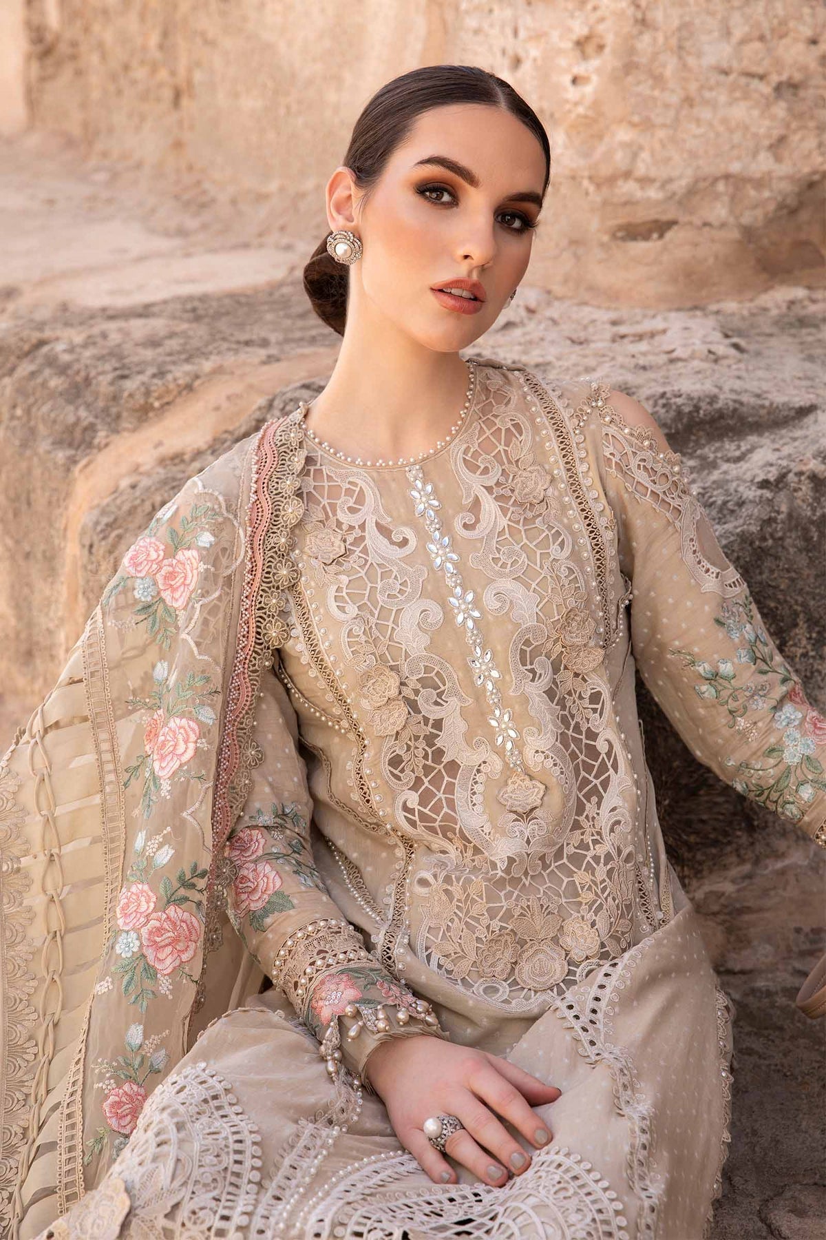 Maria B - D-2410-A - Lawn
