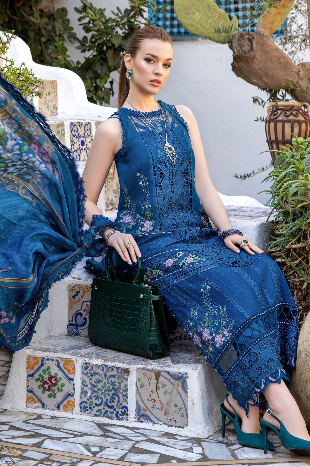 Maria B - D-2415-A - Lawn