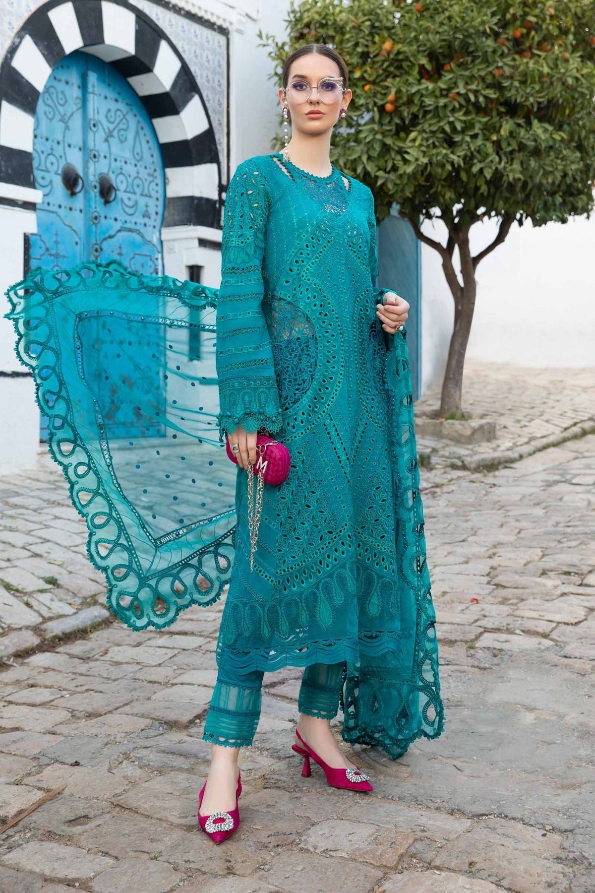 Maria B - D-2402-A - Lawn