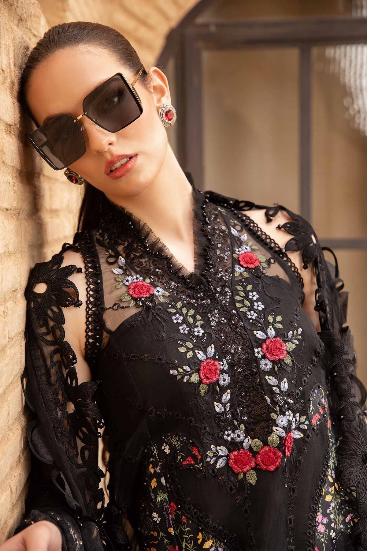 Maria B - D-2405-B - Lawn