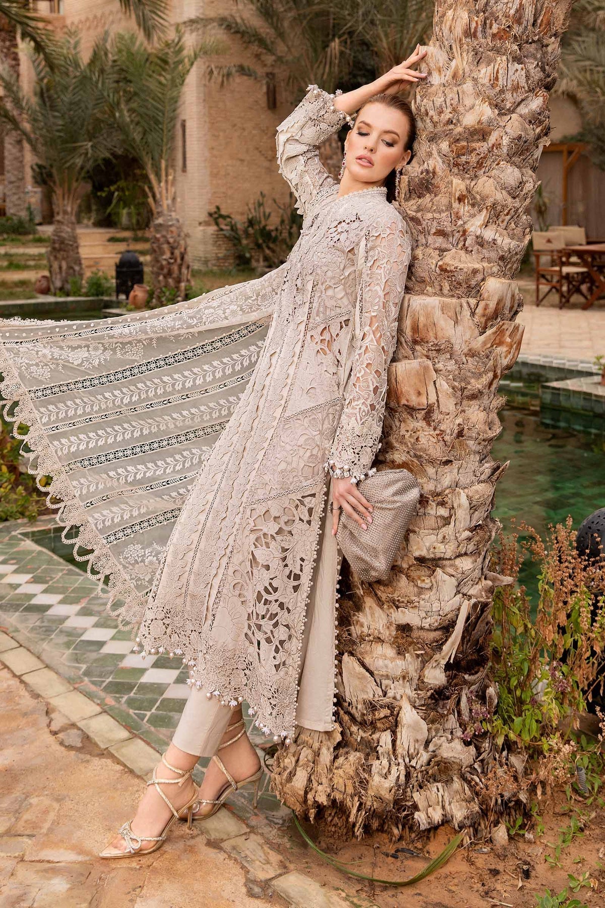 Maria B - D-2409-A - Lawn