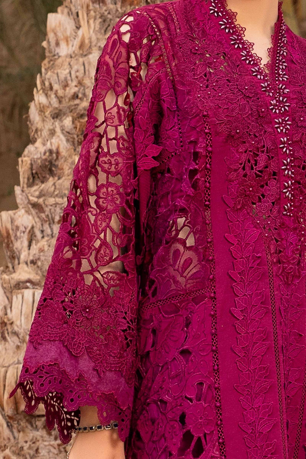 Maria B - D-2409-B - Lawn