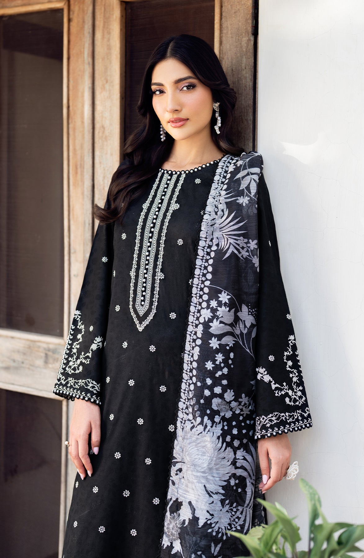 Zarif | Nura Textured Lawn 25 | MILHA
