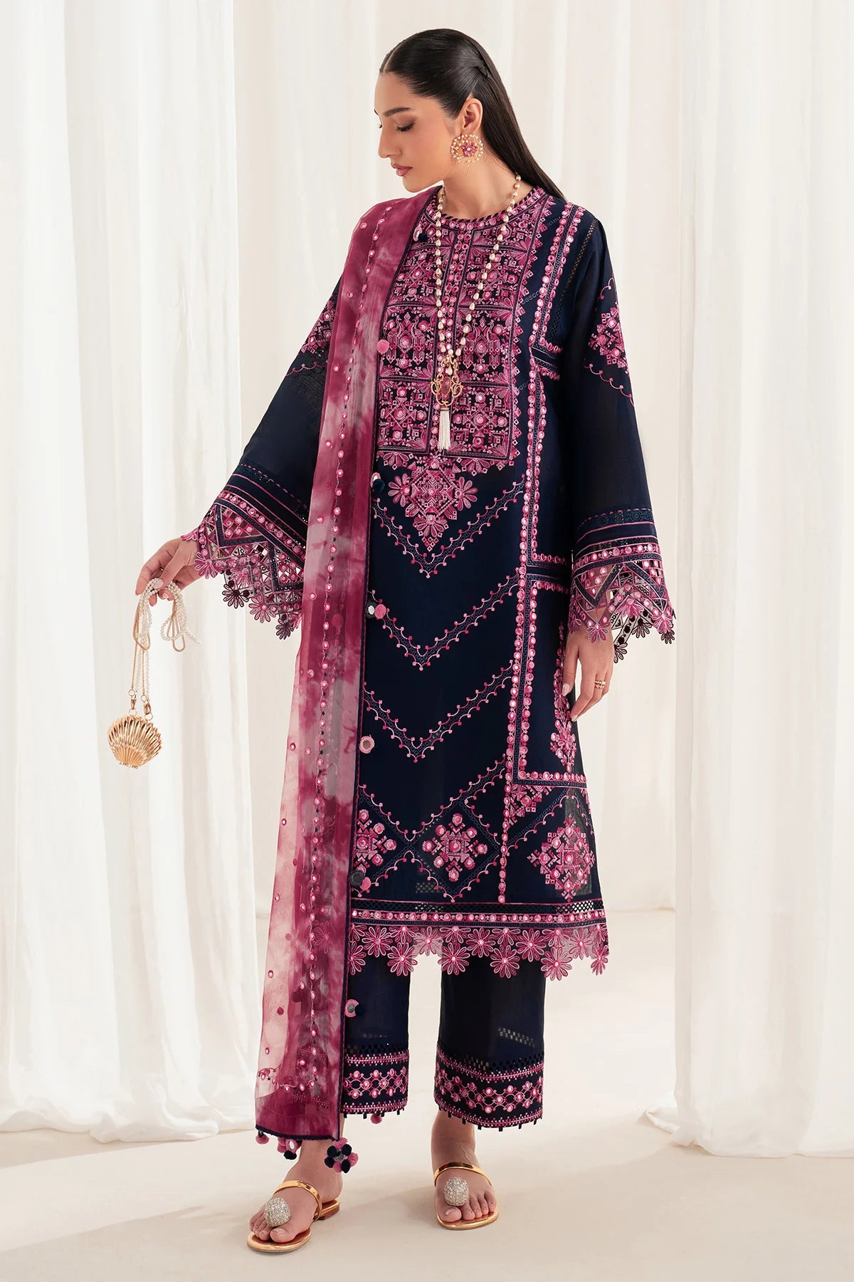 Jazmin | Iris EMBROIDERED LAWN IL'25-D01