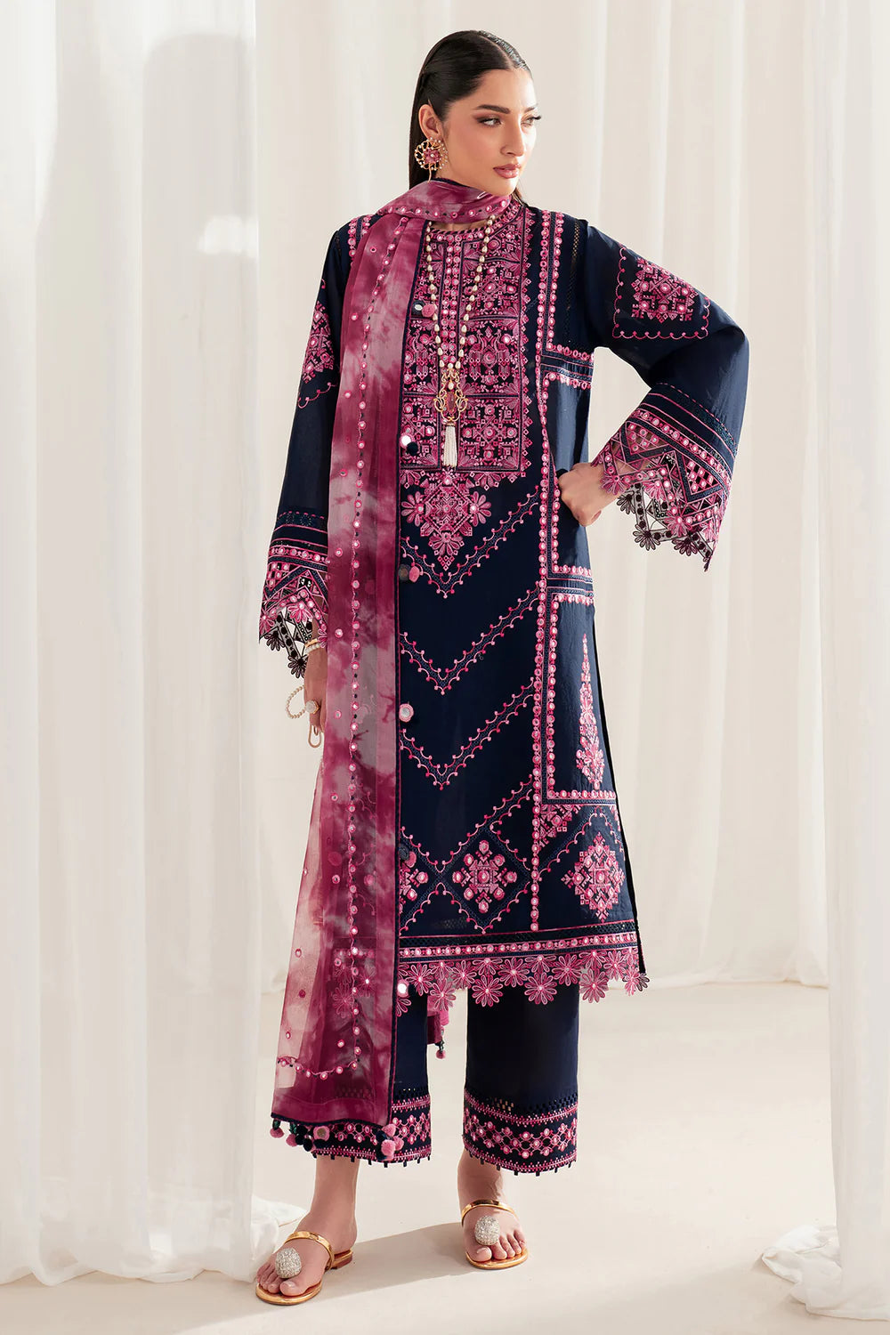 Jazmin | Iris EMBROIDERED LAWN IL'25-D01