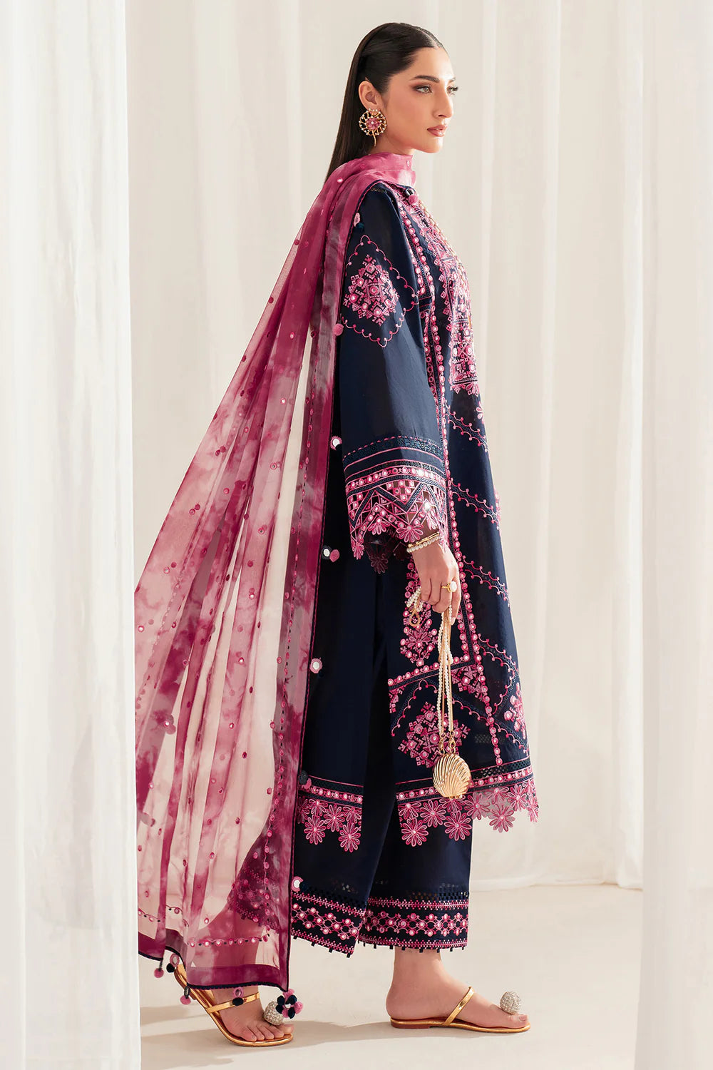 Jazmin | Iris EMBROIDERED LAWN IL'25-D01