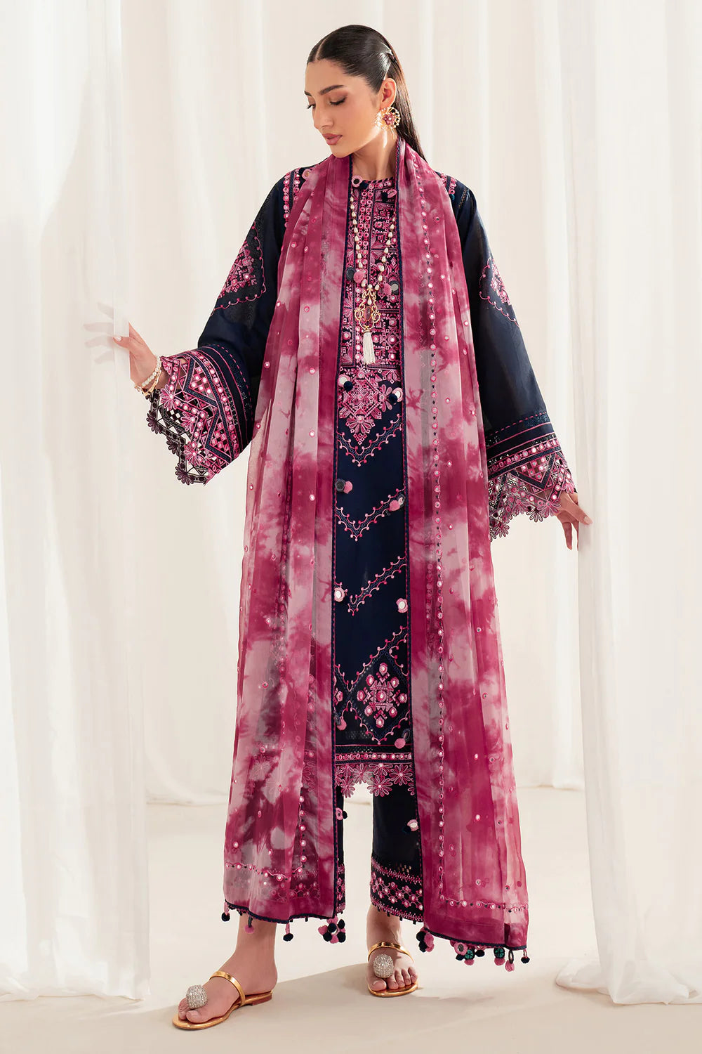 Jazmin | Iris EMBROIDERED LAWN IL'25-D01
