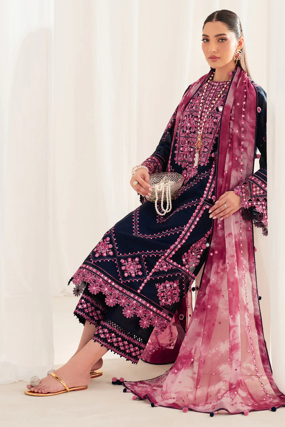 Jazmin | Iris EMBROIDERED LAWN IL'25-D01