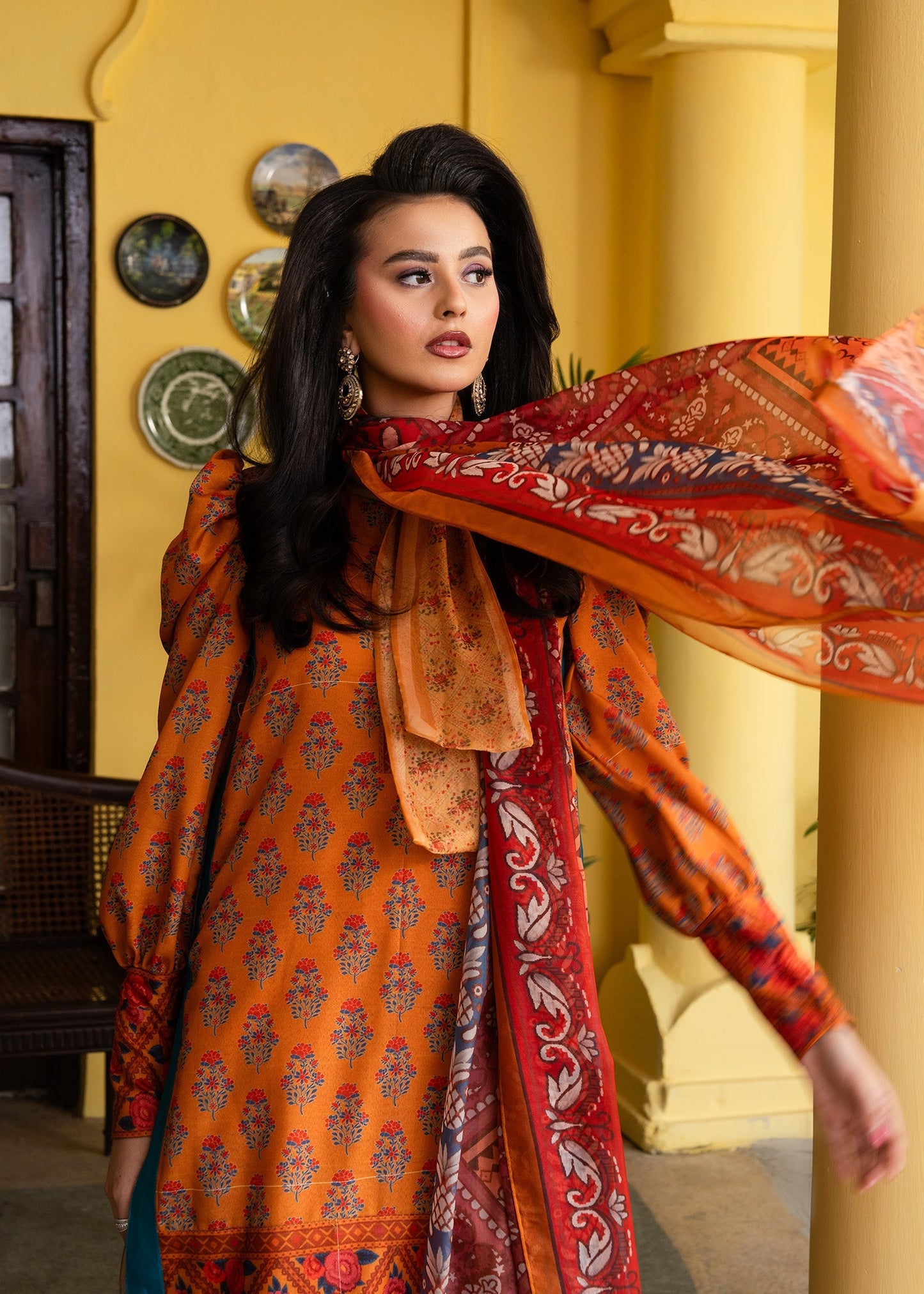 Maria Osama Khan | Retro Lawn 25 | Nehr
