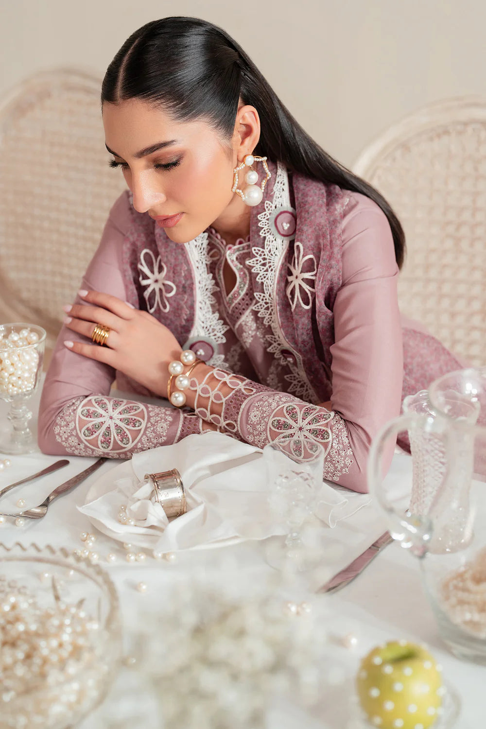 Jazmin | Iris EMBROIDERED LAWN IL'25-D10