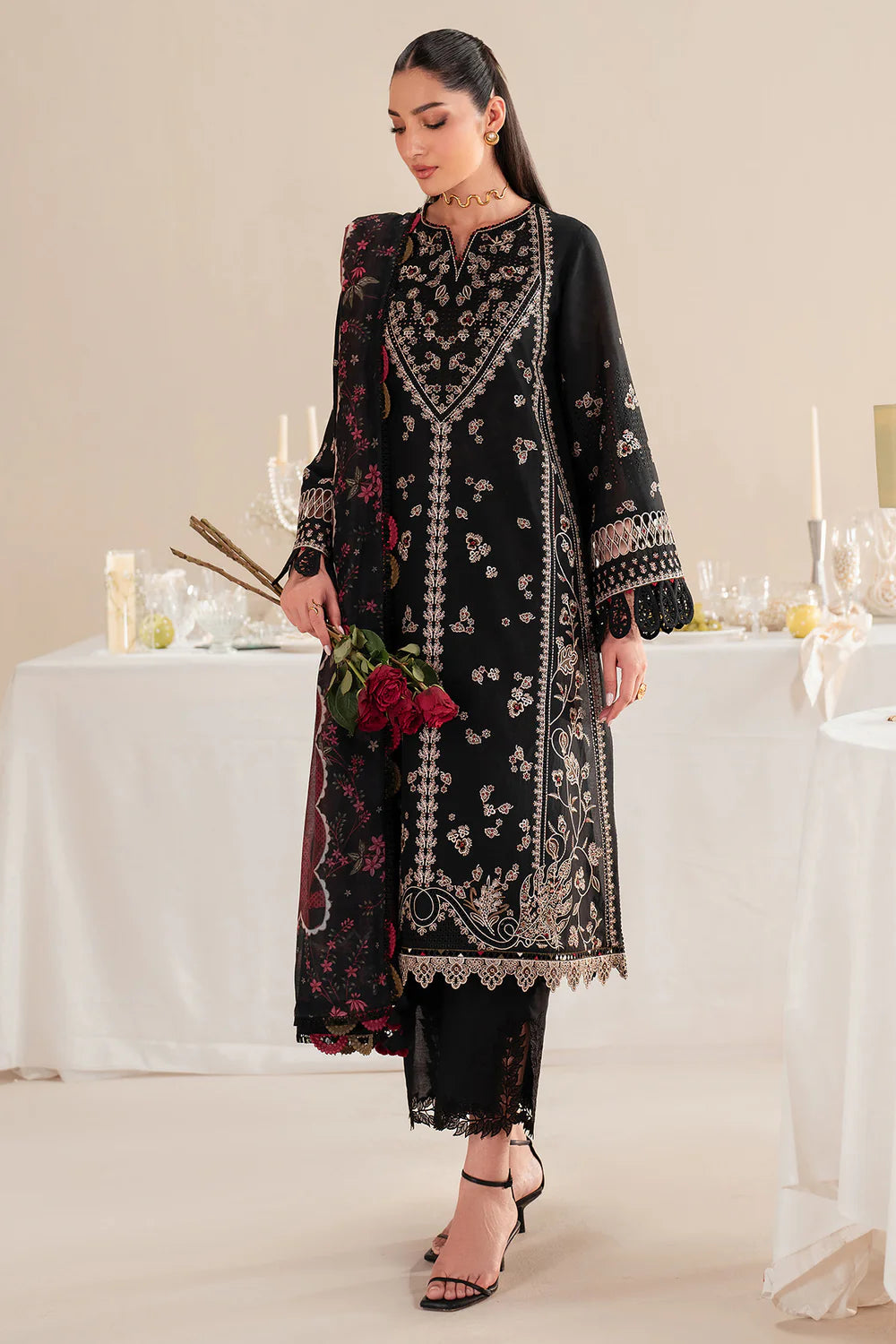 Jazmin | Iris EMBROIDERED LAWN IL'25-D07