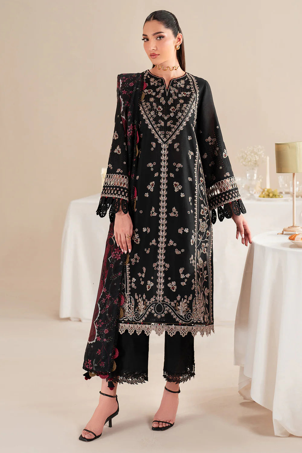 Jazmin | Iris EMBROIDERED LAWN IL'25-D07