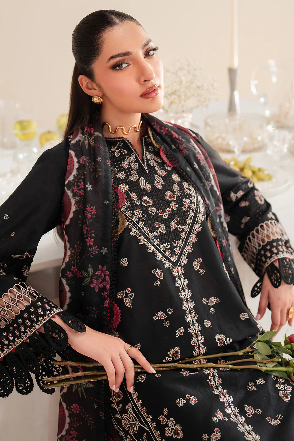 Jazmin | Iris EMBROIDERED LAWN IL'25-D07