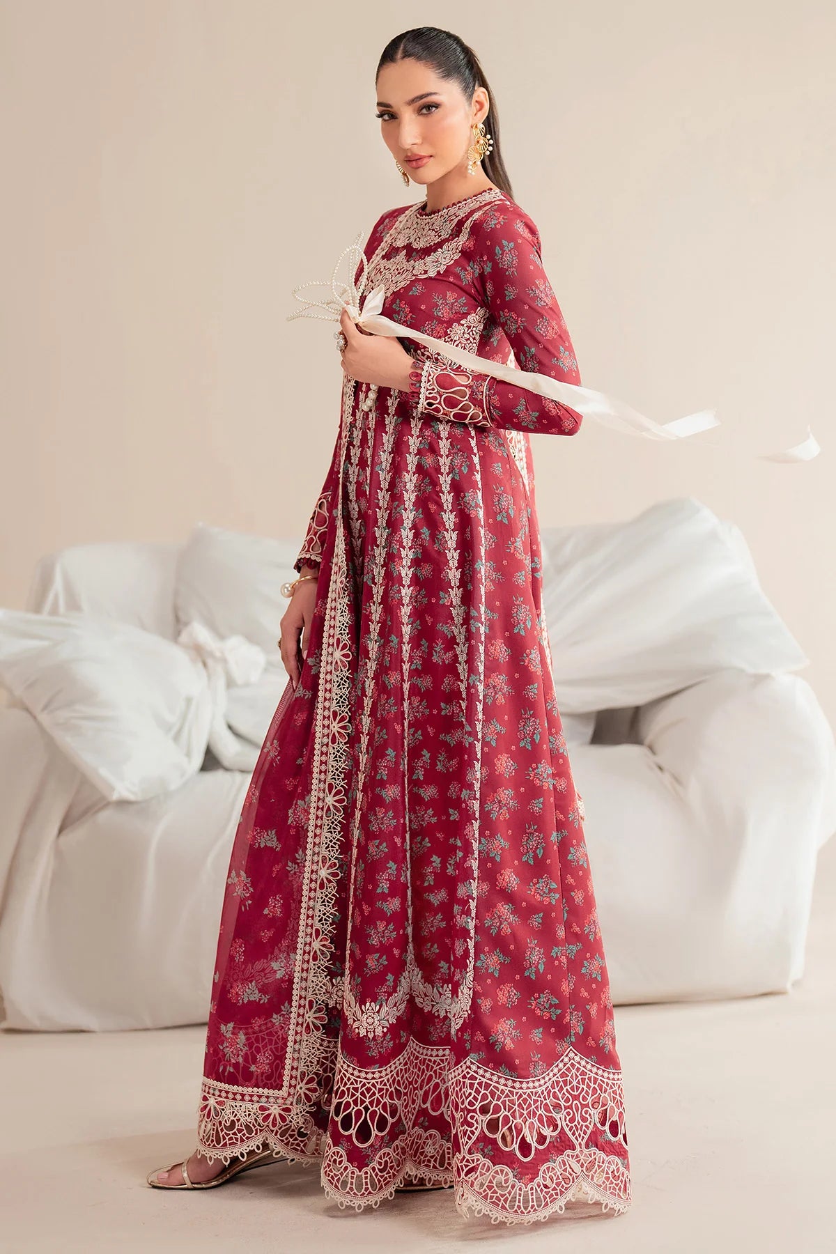 Jazmin | Iris EMBROIDERED LAWN IL'25-D08