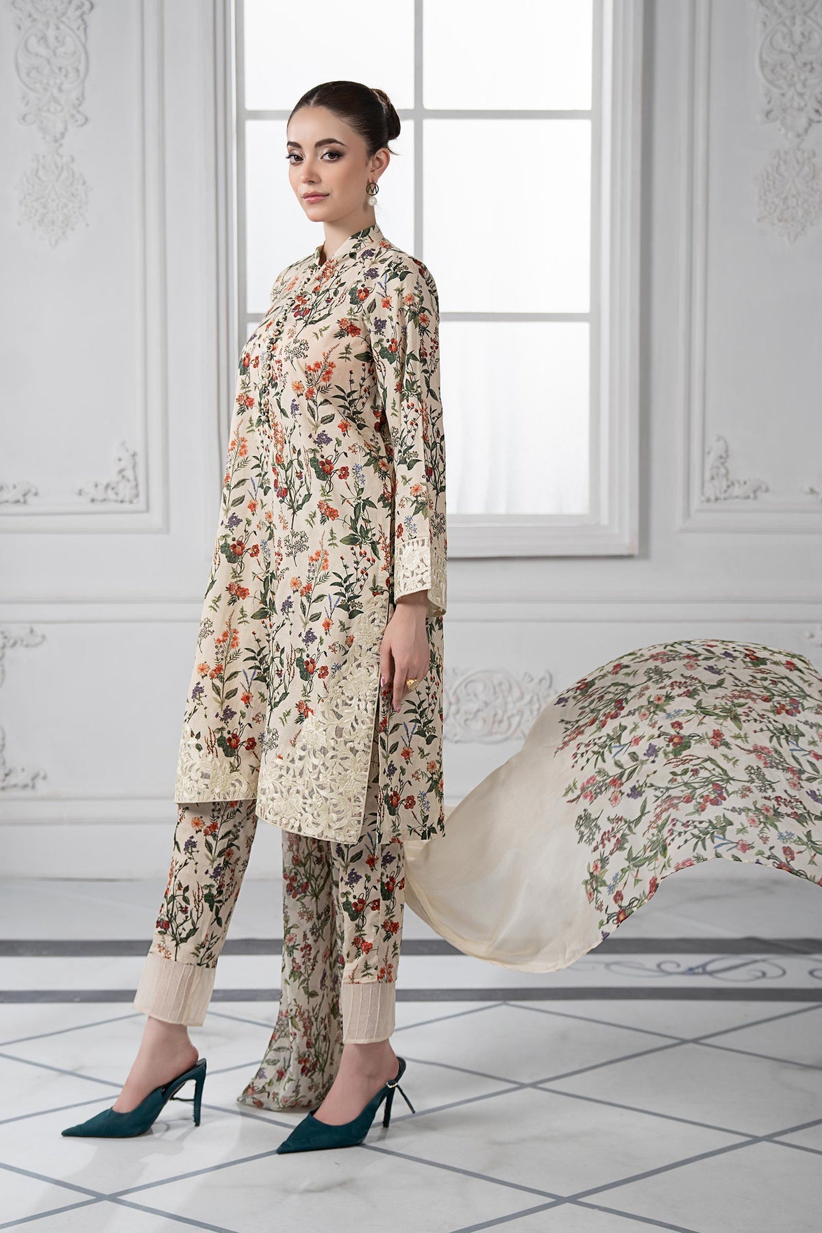 Maria B | Formal Wears | DW-EF23-71R1