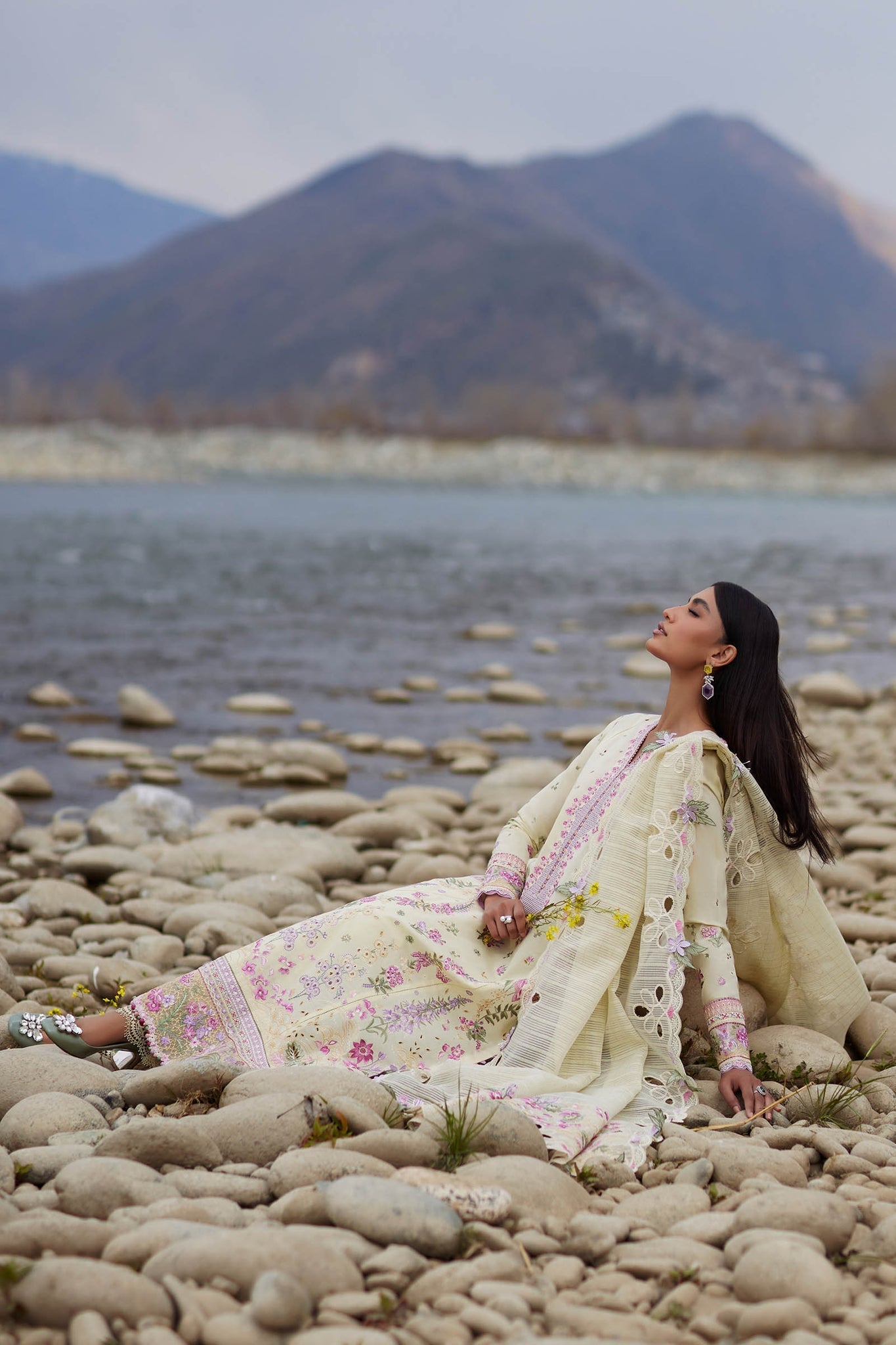 Elan | Lawn’24 | NEDINE (EL24-02 B)