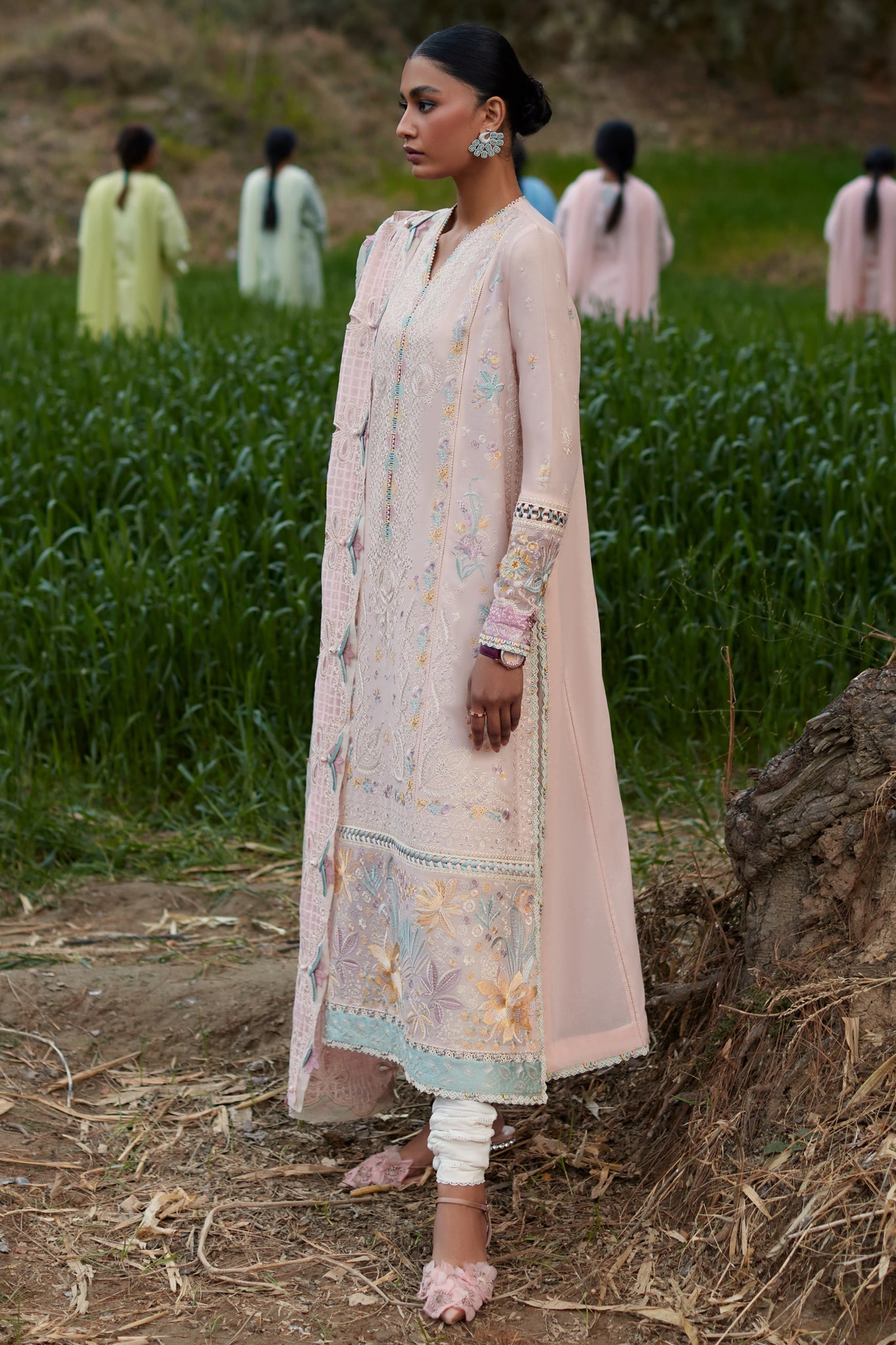 Elan | Lawn’24 | NEZIHA (EL24-05 B)