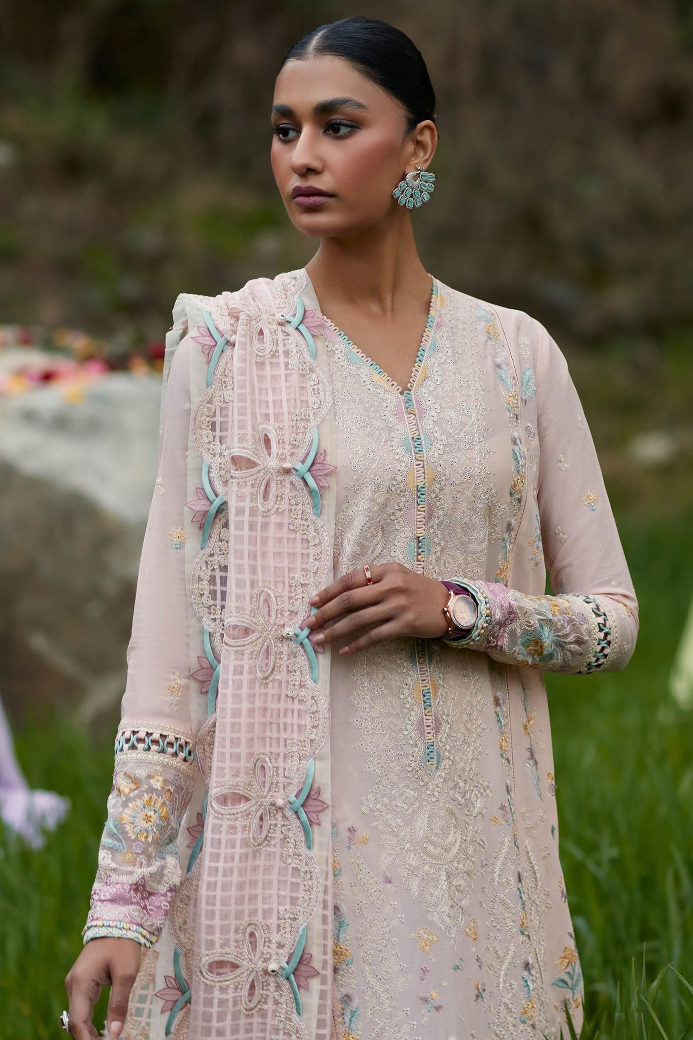 Elan | Lawn’24 | NEZIHA (EL24-05 B)