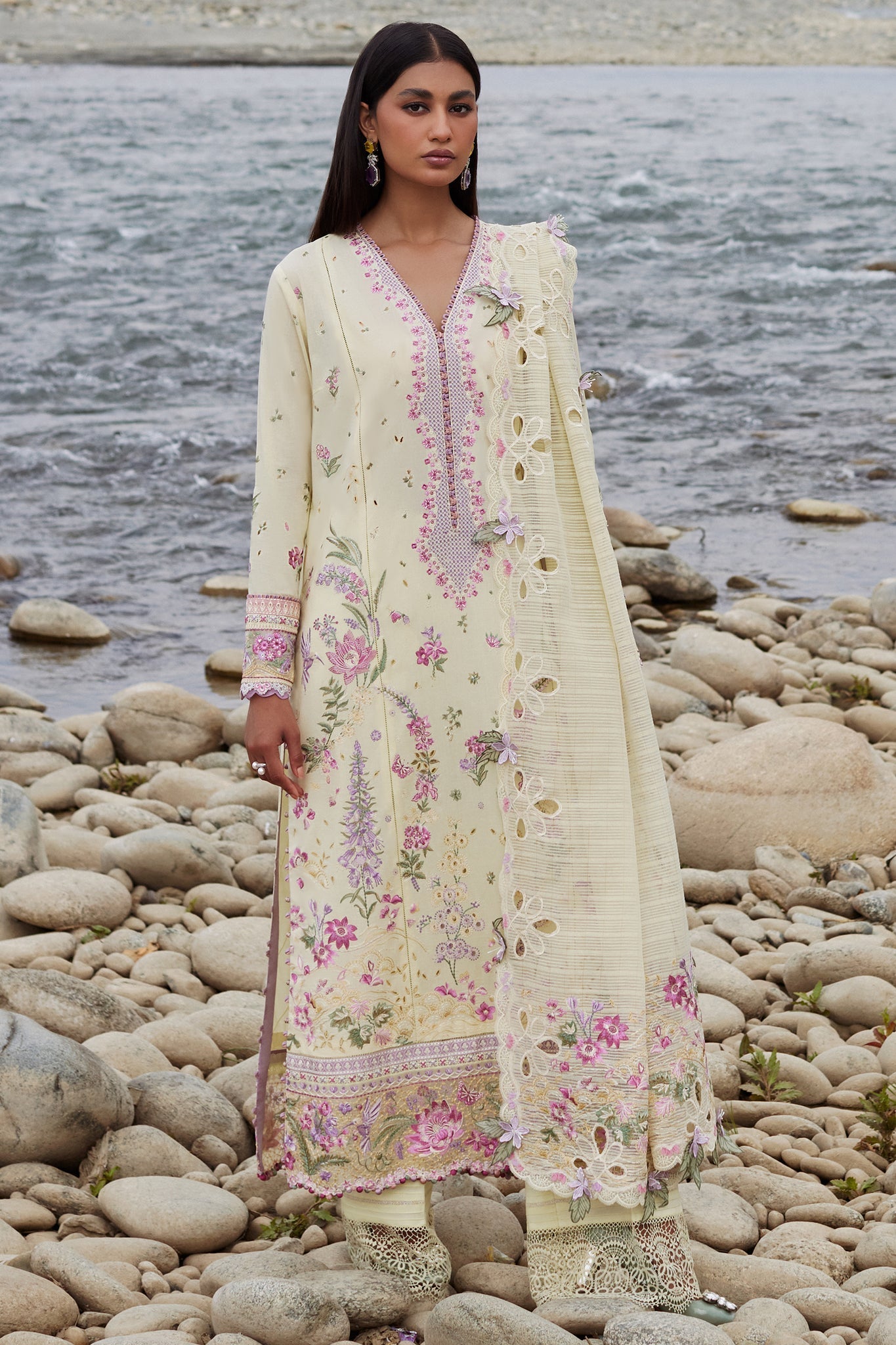 Elan | Lawn’24 | NEDINE (EL24-02 B)