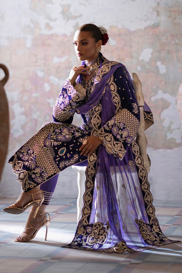 Emaan Adeel | Saanjh Velvet Collection 24 | Aroosh