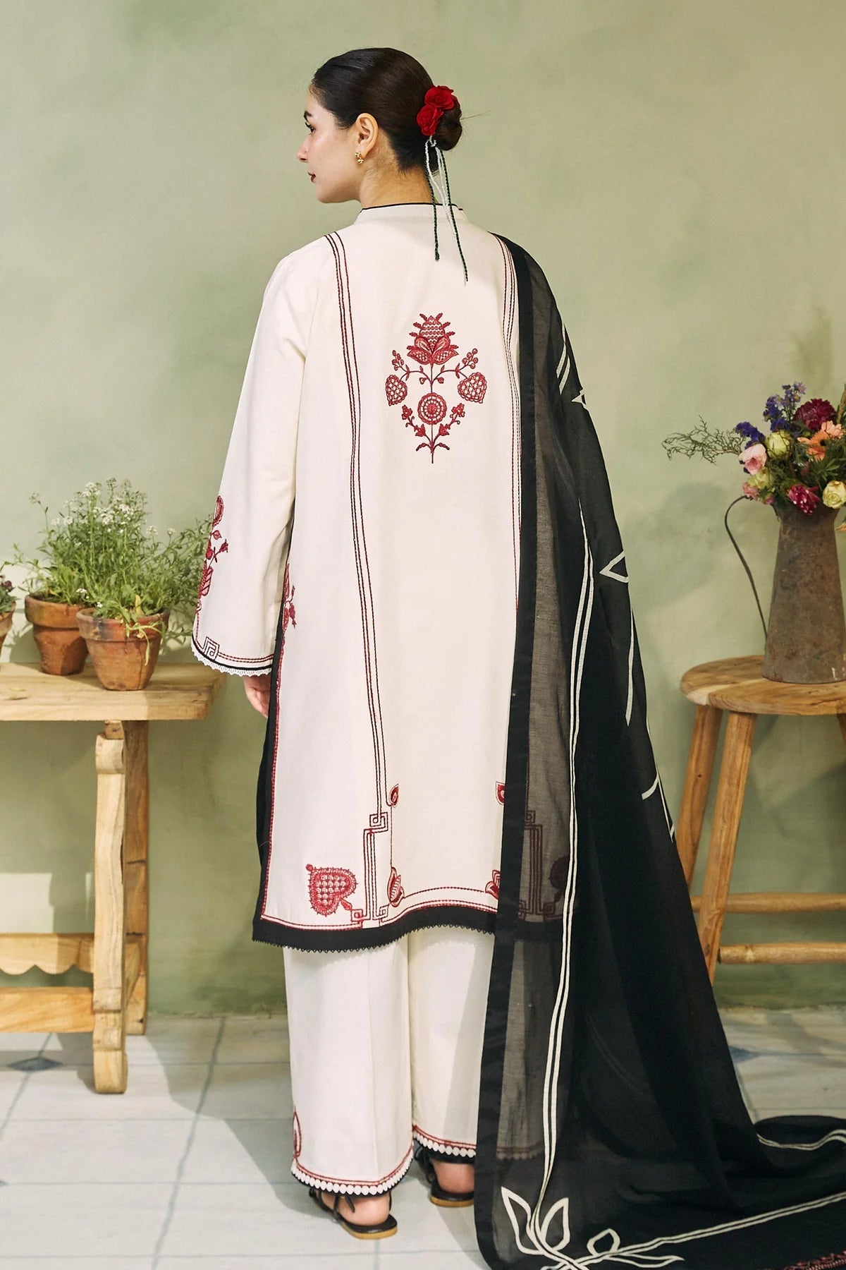 Zara Shahjahan | Coco Lawn 24 | GUL MOHAR-3A
