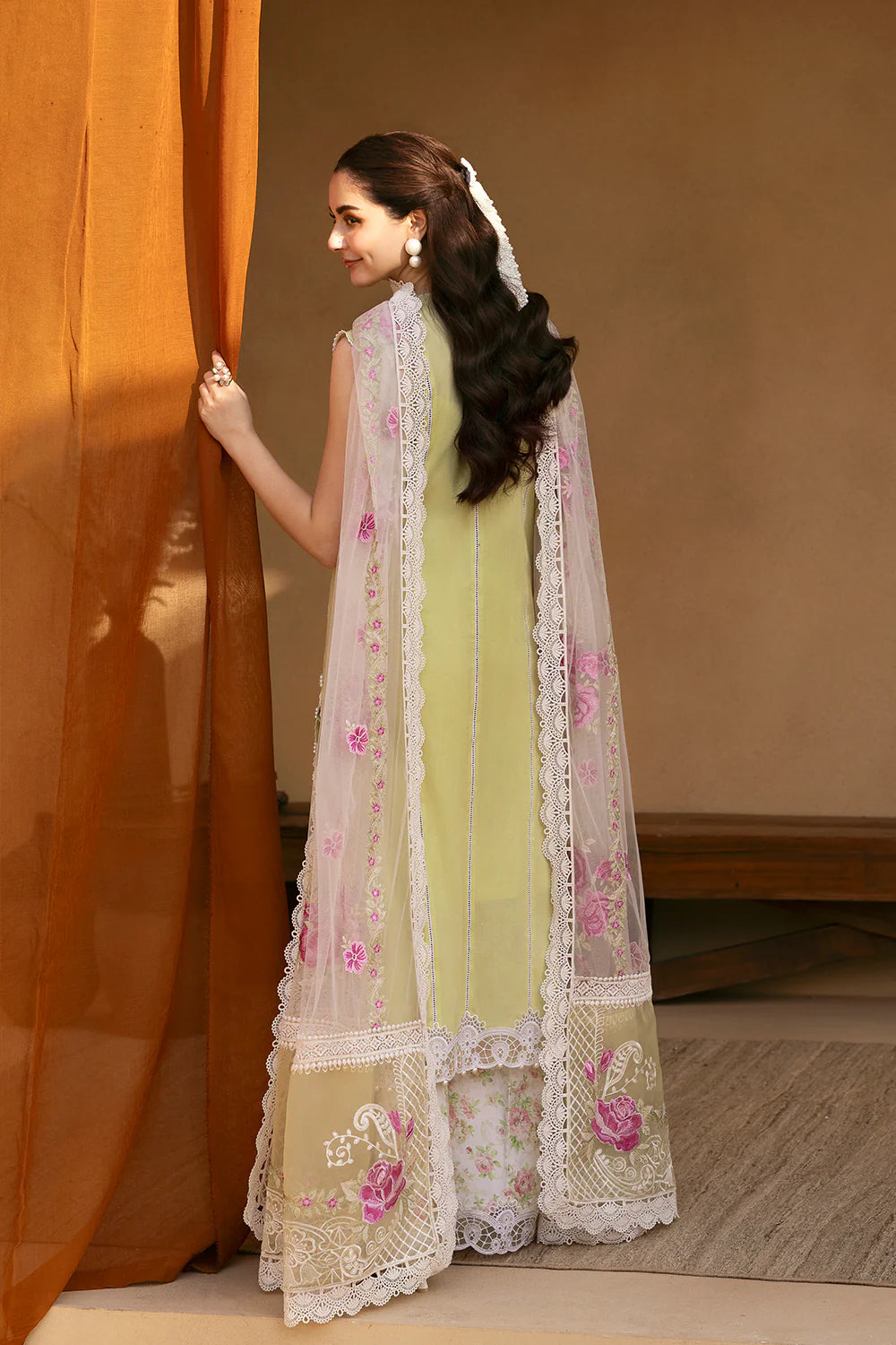 Saira Rizwan | Luxury Lawn 25 | VERA-SRL25-05