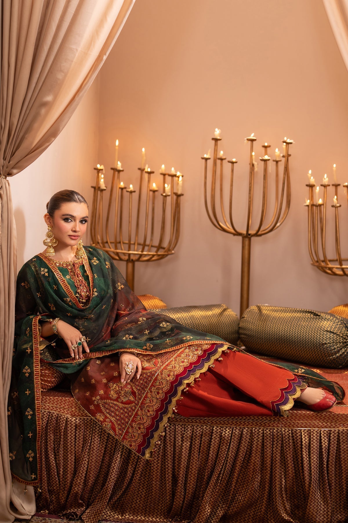 Alizeh | Jhalak Formals | AF-JHLK-02-HUSN