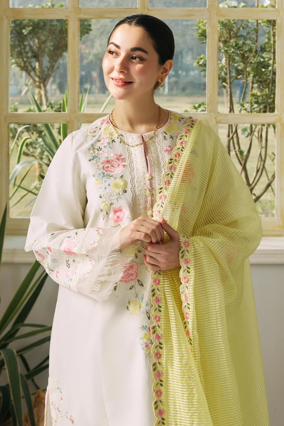 Zara Shahjahan | Coco Lawn 24 | JANAAN-7B