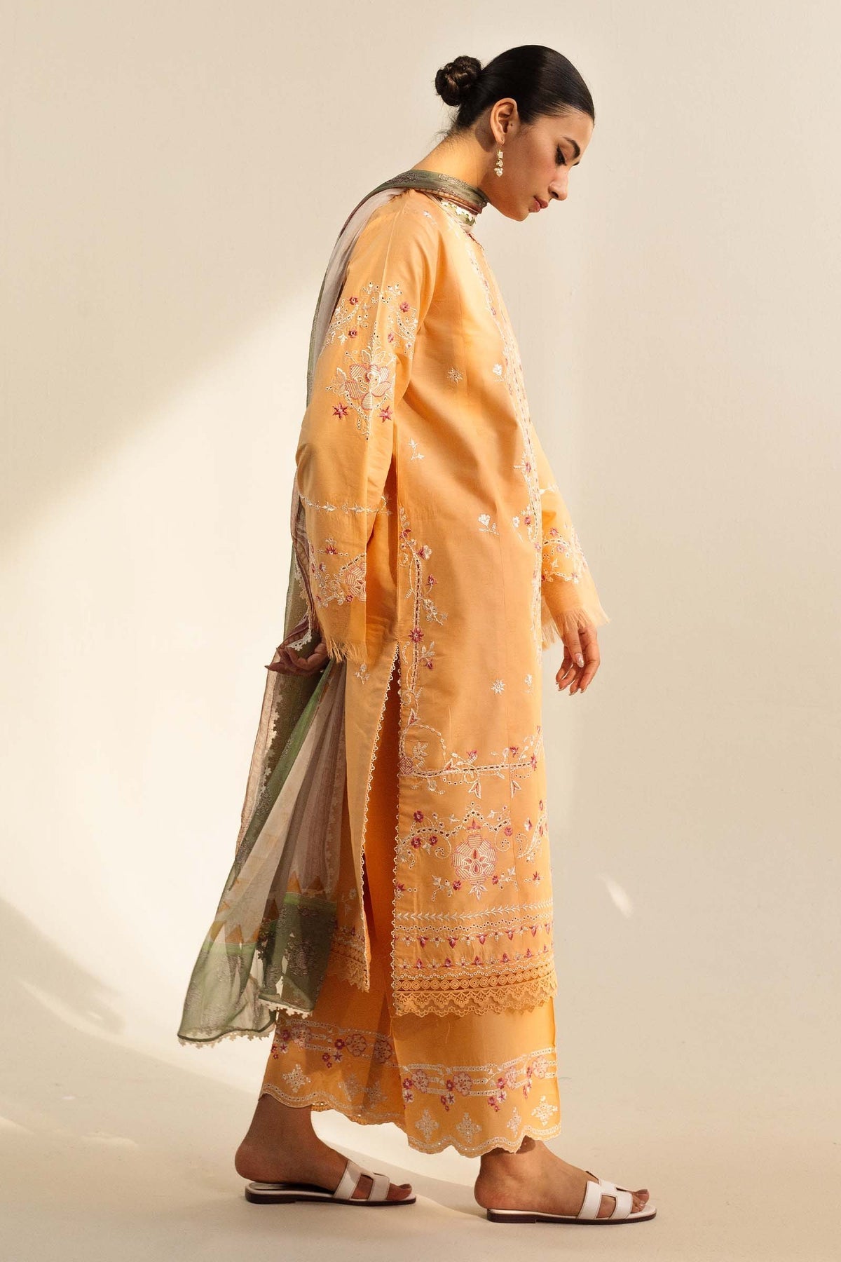 Zara Shahjahan | Coco Lawn Vol 2 | MIRA-8B