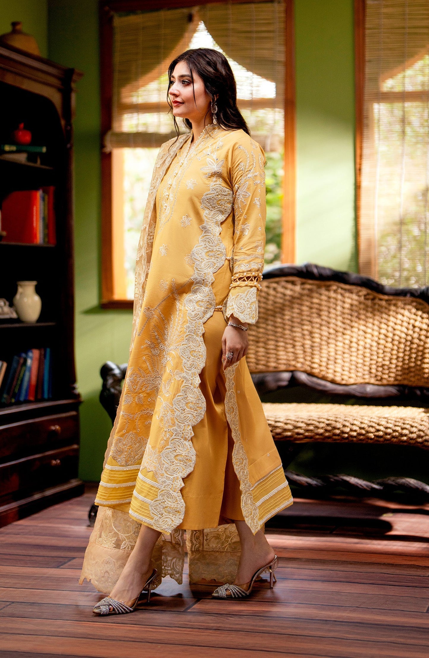Maryum N Maria | Luxury Lawn 24 | Lamya